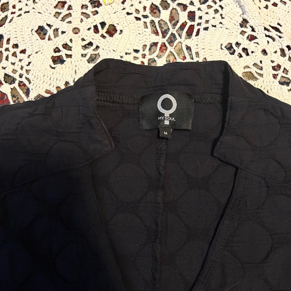 Elegant Black Long Sleeve Dress with Zipper Accents - Picture 5 of 6